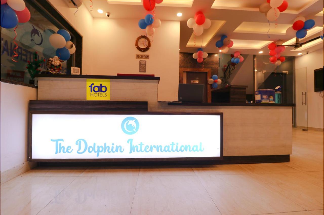 Fabexpress Dolphin International Near Delhi Airport Hotel New Delhi Exterior photo